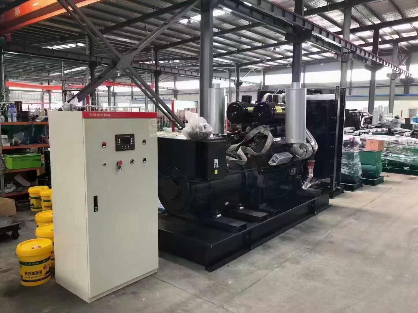 衡山柴油发电机运行时的噪音和振动水平如何？