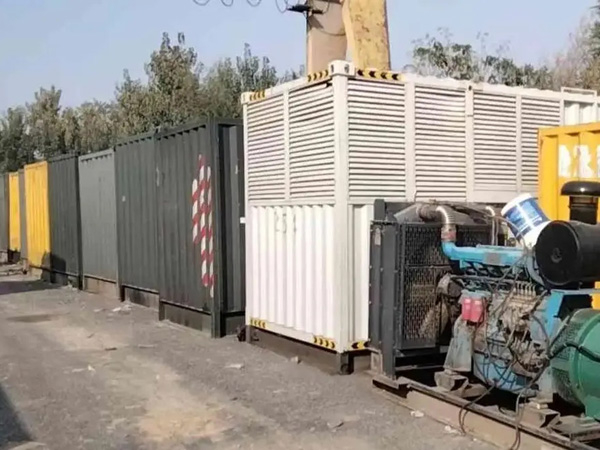 衡山200KW柴油发电机机组每小时油耗是多少？